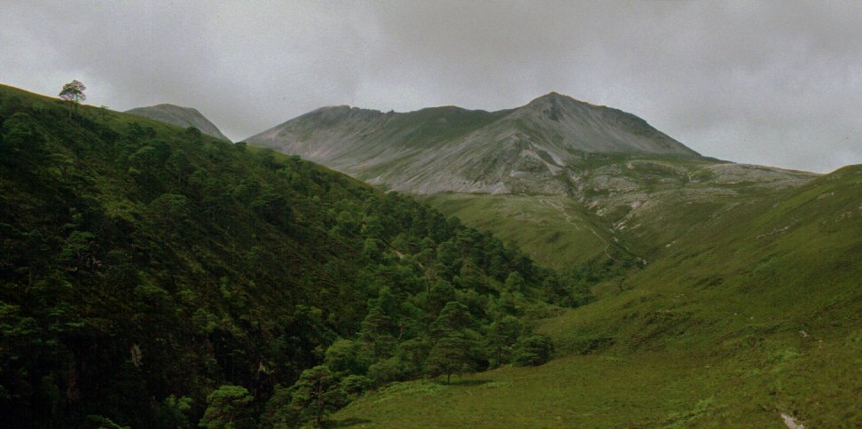 Ridge from Allt a Chuirn path
